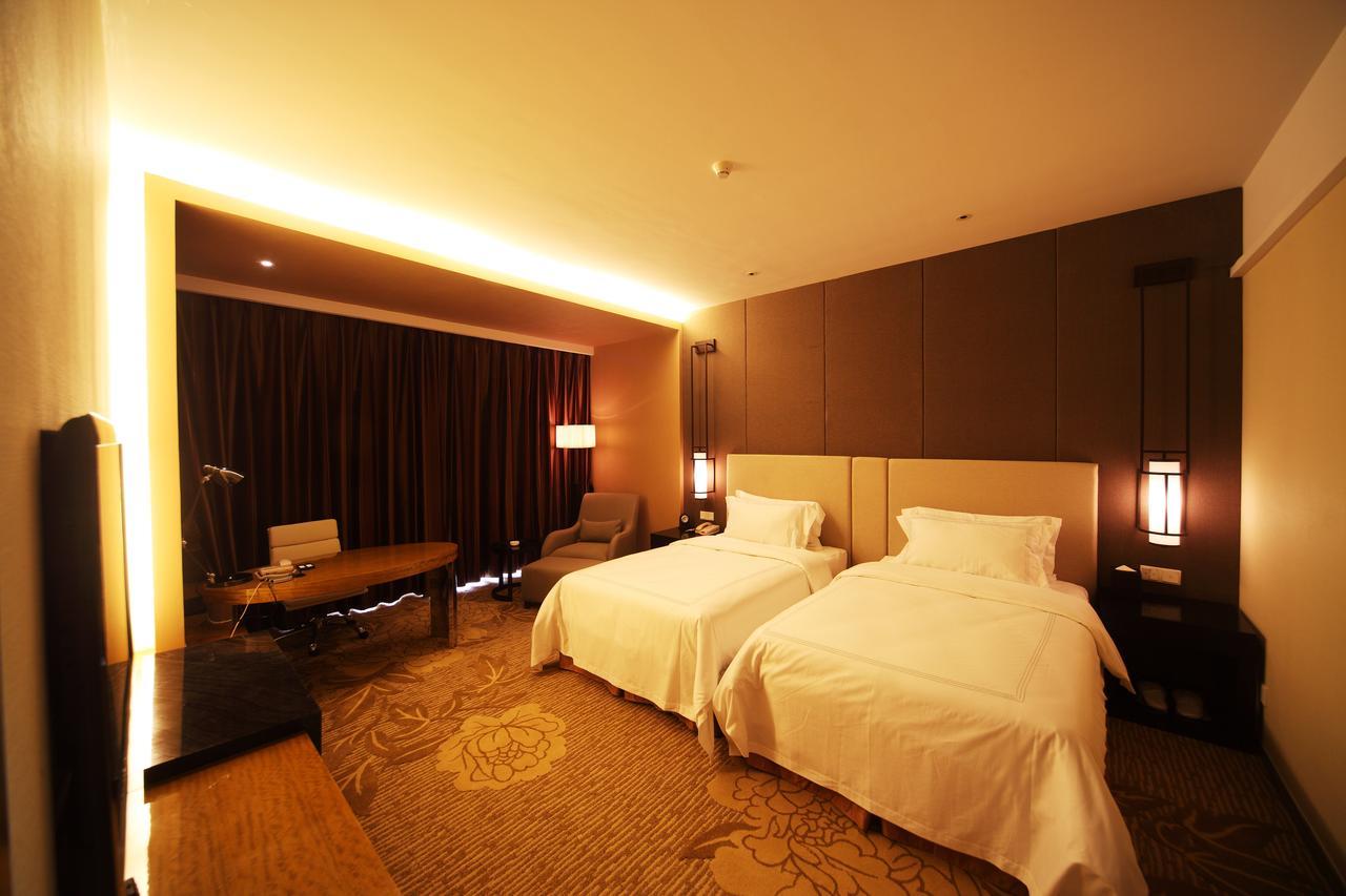 Shenglong Jianguo Hotel Haiyang Haiyang  Bagian luar foto