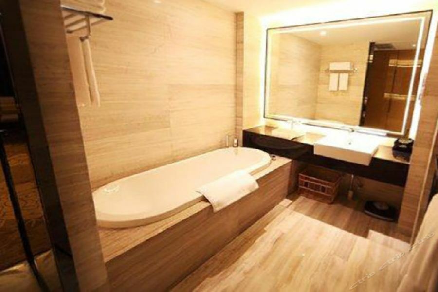 Shenglong Jianguo Hotel Haiyang Haiyang  Bagian luar foto